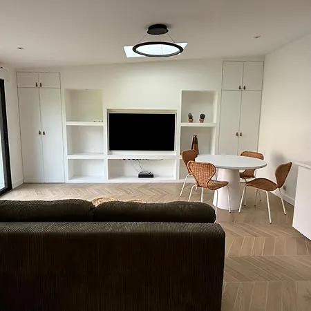 Charmante Maison 2 Pieces Rer B - Paris Апартаменты *